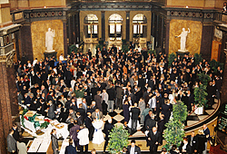 2001 Festakt zum 50-jährigen Bestehen des BKA im Kurhaus in Wiesbaden (verweist auf: 50 Jahre BKA)