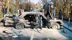 Durch eine Sprengung demoliertes und ausgebranntes Fahrzeug des Alfred Herrhausen