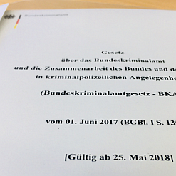 Titelseite des Bundeskriminalamtgesetzes (verweist auf: Neues BKA-Gesetz tritt am 25. Mai 2018 in Kraft)