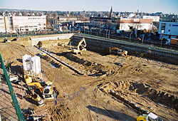 30.08.2004 Construction begins on a new building for the &#034;Forensic Science Institute&#034; in Wiesbaden.  (refer to: Construction begins on a new building for the &#034;Forensic Science Institute&#034; in Wiesbaden.)